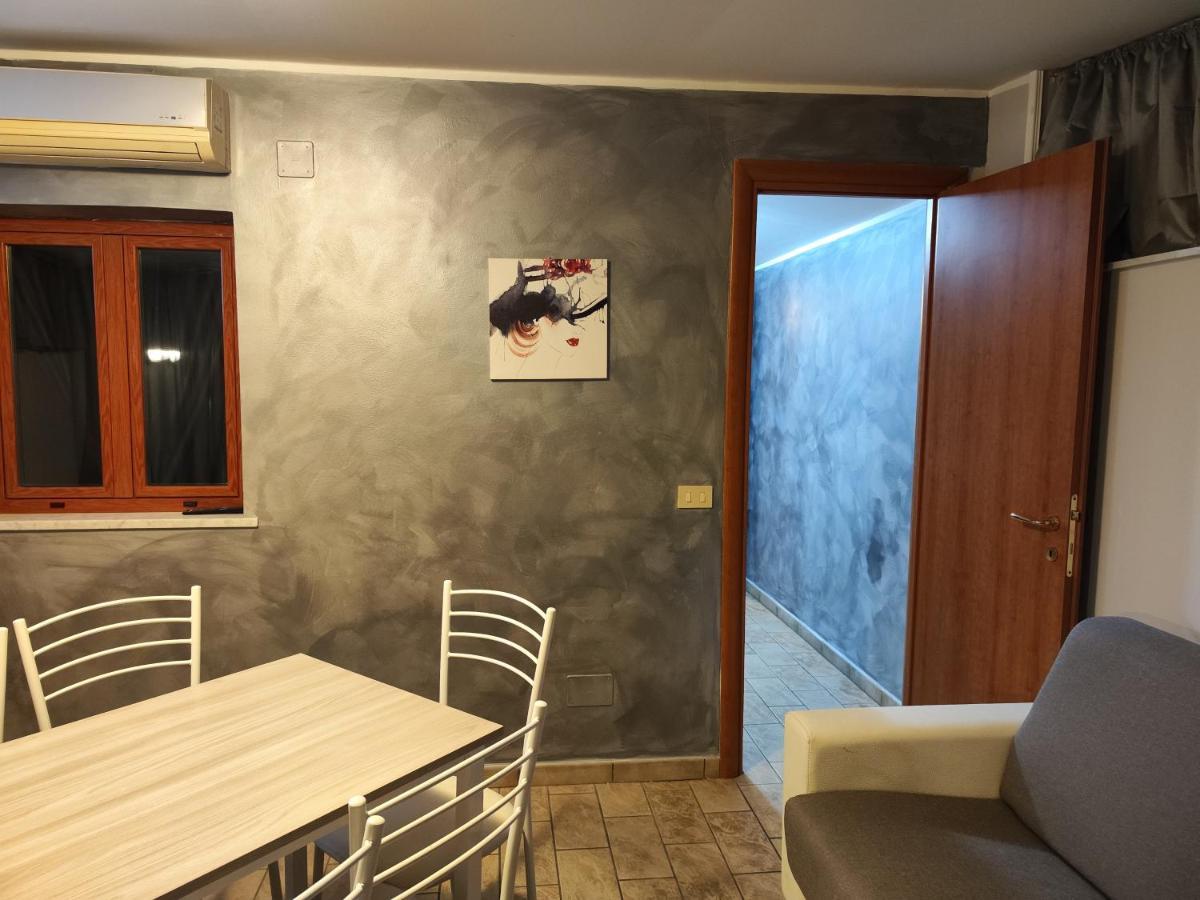 Sicily Travel Apartment'S 4 Giardini Naxos Exteriör bild